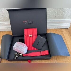 WOLF Mimi Phone Case with Wristlet & Lanyard